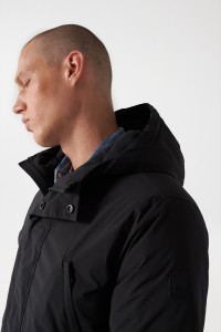 LANGER PARKA MIT KAPUZE