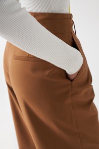 STRAIGHT HIGH RISE TROUSERS