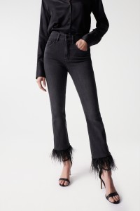 FAITH PUSH IN JEANS WITH FEATHERS