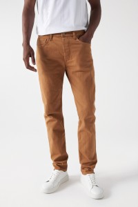 PANTALONES VAQUEROS SLIM FIT