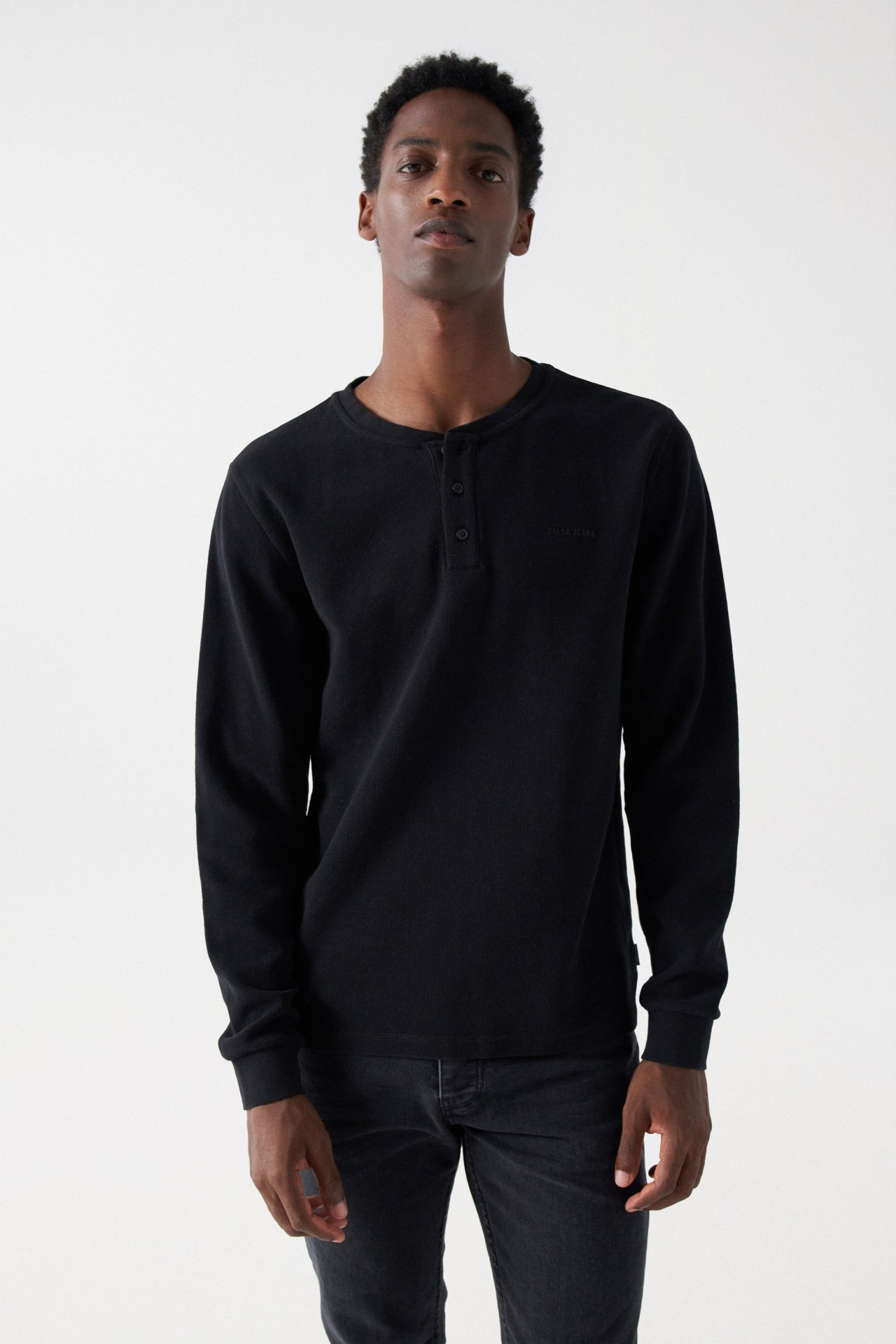 TEXTURED EFFECT JUMPER