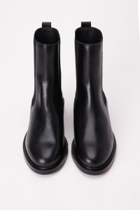 BOTTINES EN CUIR