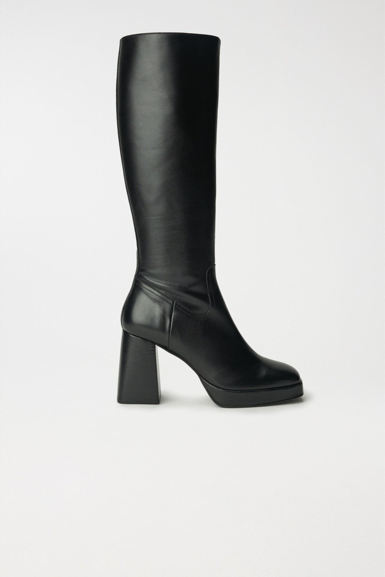 LEATHER BLOCK HEEL KNEE-HIGH, BLACK