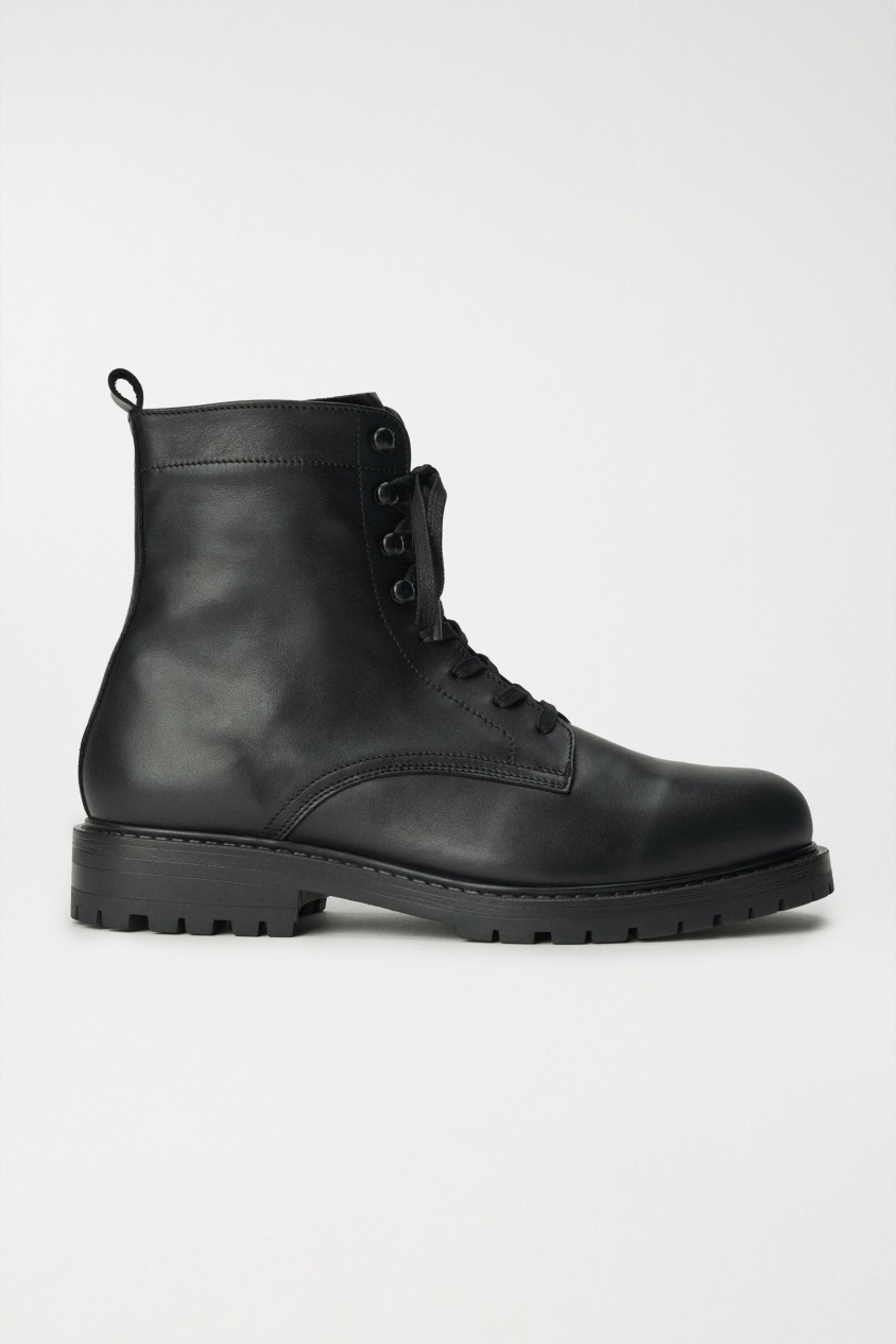 BOTTES MILITAIRES EN CUIR