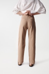 BEIGE STRAIGHT LEG CHINOS