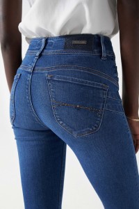 SECRET PUSH IN-JEANS