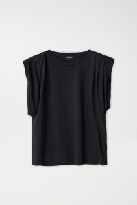 T-SHIRT WITH SHOULDER PADS