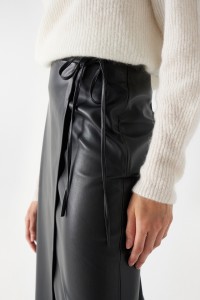 LEATHER EFFECT SKIRT