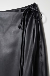 LEATHER EFFECT SKIRT