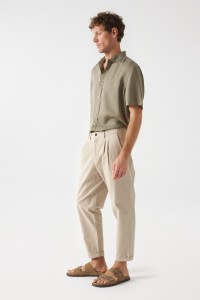 PANTALN CHINO CORTE STRAIGHT