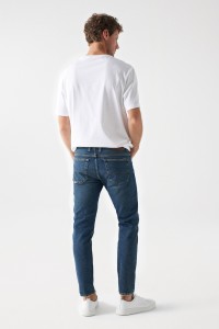 JEANS SLIM COM ROTO