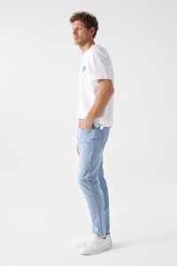 JEANS SLIM COM ROTO