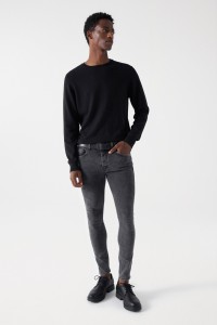 PANTALONES VAQUEROS SKINNY CORTOS