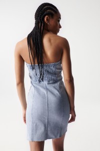 VESTIDO CURTO BODYCON EM DENIM