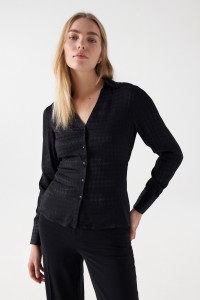 CHEMISE SATINE AVEC MOTIF