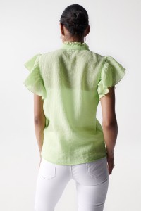 BLUSA CON VOLANTES