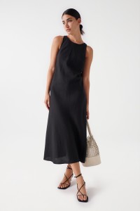 LINEN DRESS WITH BACK OPENING