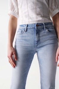 CROPPED SLIM PUSH UP DESTINY JEANS