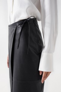 WRAPOVER LEATHER SKIRT