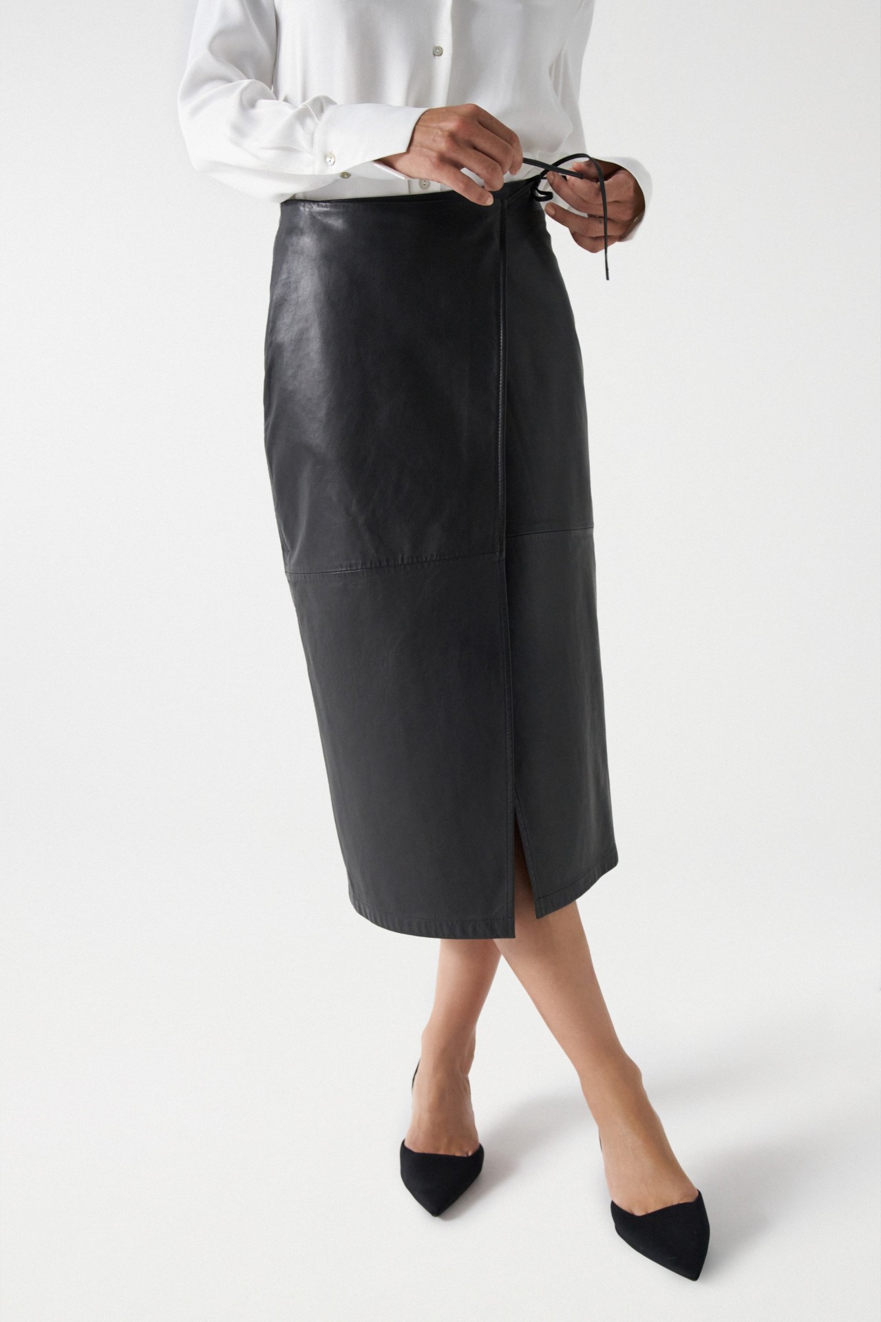 WRAPOVER LEATHER SKIRT