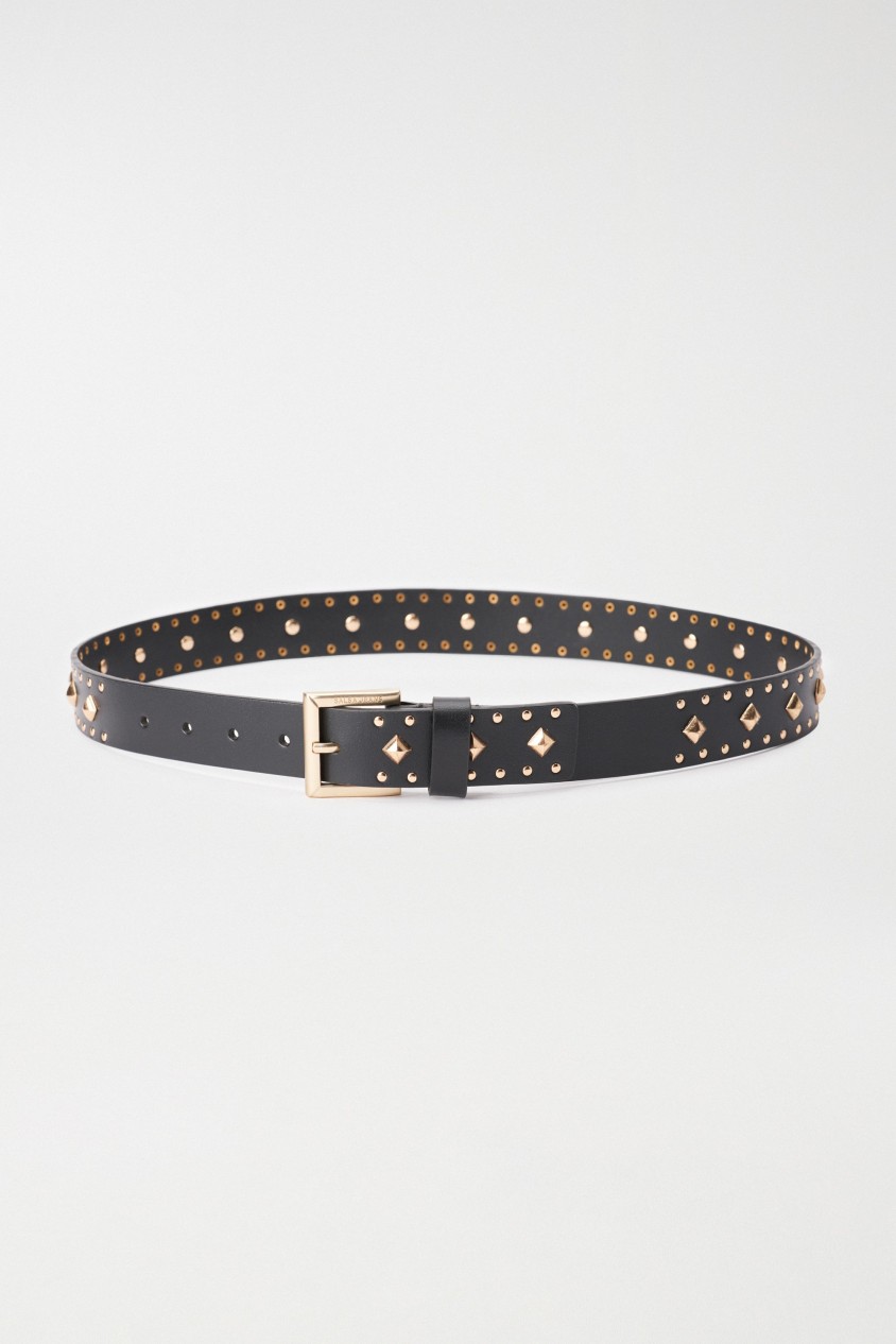 CEINTURE EN CUIR, AVEC RIVETS