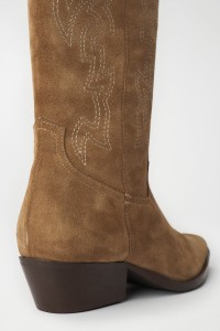 EMBROIDERED LEATHER COWBOY BOOTS