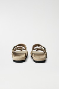 FLAT LEATHER SANDALS WITH BUCKLE