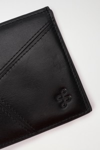 CARTERA DE PIEL