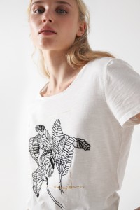 GRAPHIC T-SHIRT