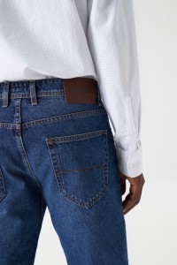 STRAIGHT LEG JEANS