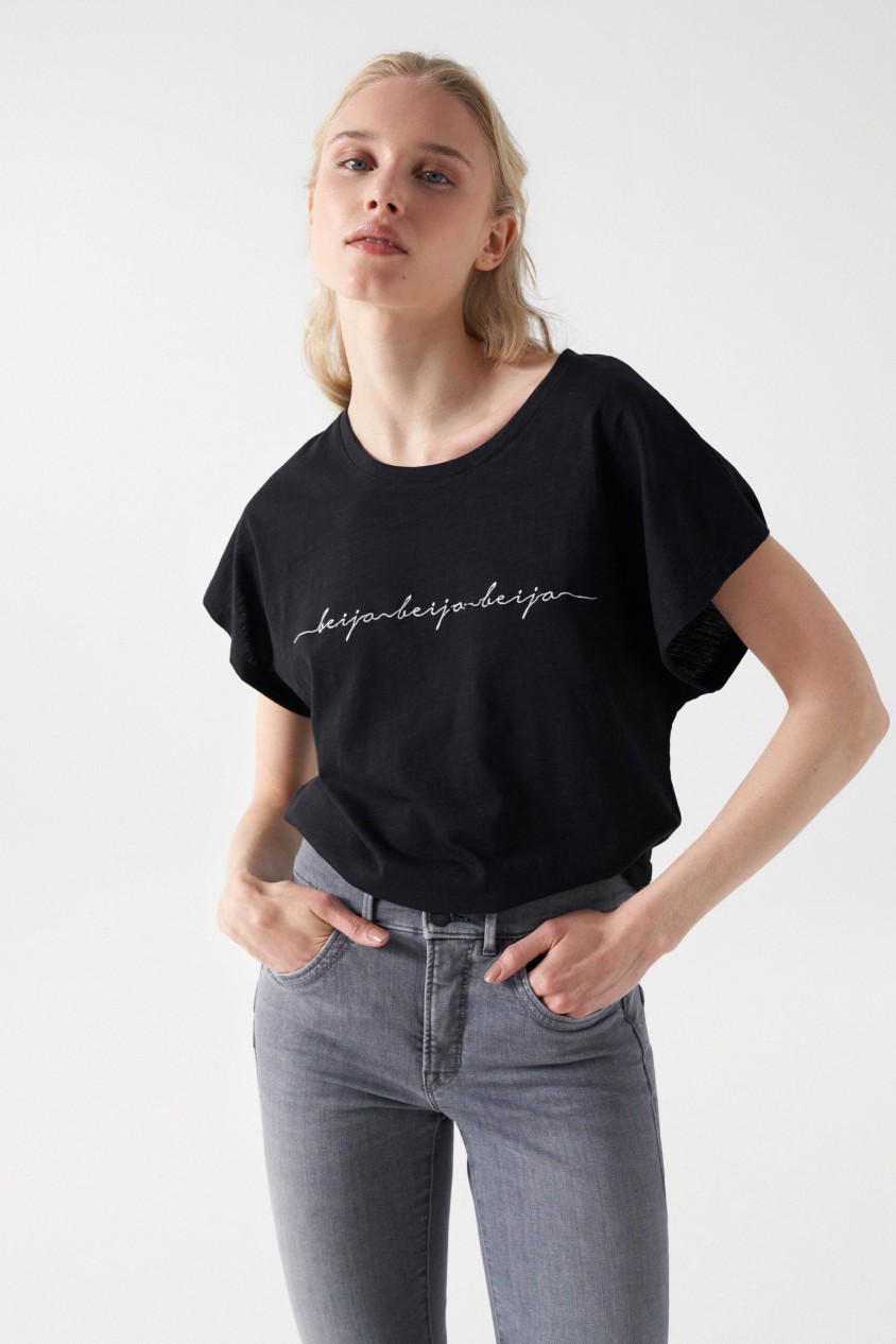 EMBROIDERED T-SHIRT