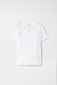 T-SHIRT WITH LACE DETAIL