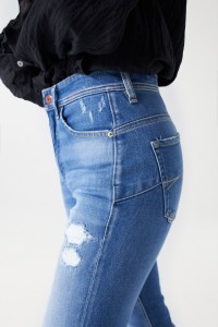 CROPPED SLIM FAITH PUSH IN JEANS WITH RIPS