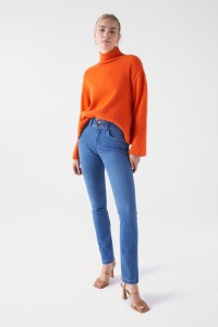 SLIM SECRET PUSH IN JEANS