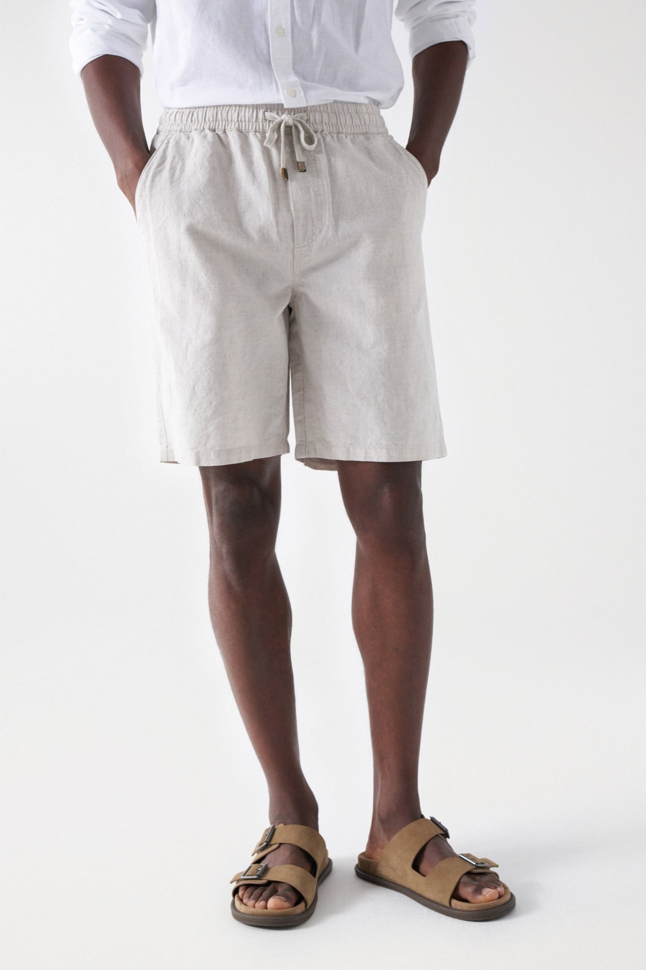 LINEN BLEND SHORTS