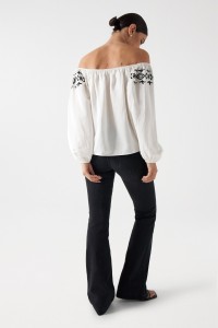 LINEN MIX BLOUSE WITH EMBROIDERY DETAIL