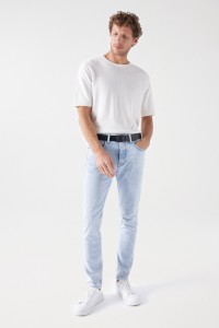 SLIM-JEANS MIT HELLER WASCHUNG