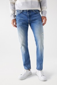 REGULAR-JEANS MIT RISSEN