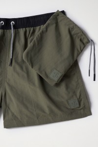 SHORT DE BAIN UNI AVEC CORDON DE SERRAGE