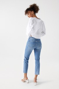 TRUE-JEANS MIT RISSEN