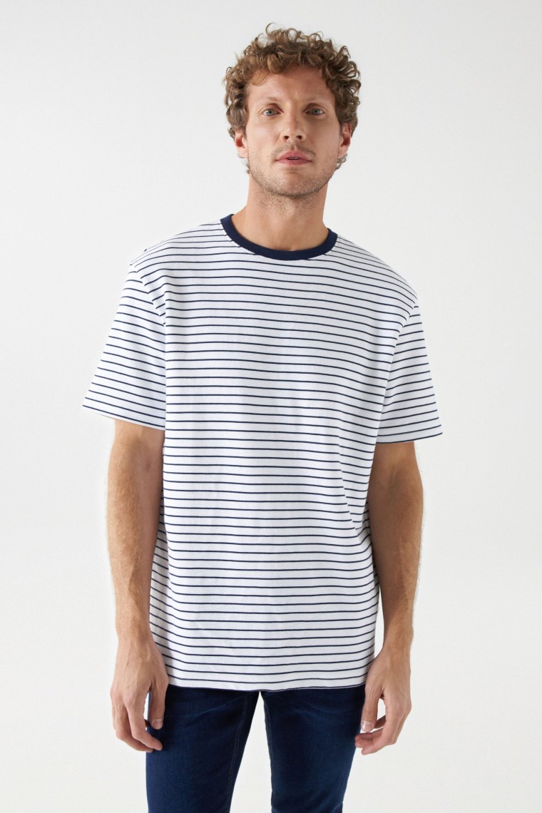 TEXTURED STRIPED T-SHIRT