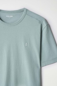 T-SHIRT WITH EMBROIDERED BRANDING DETAIL