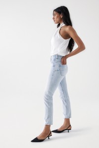 FAITH PUSH IN CROPPED SLIM JEANS WITH GLITTER