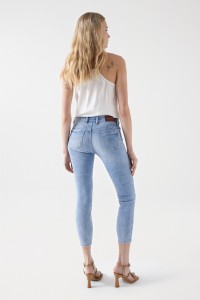 WONDER PUSH UP-JEANS, CROPPED SLIM-PASSFORM, IM DESTROYED-LOOK