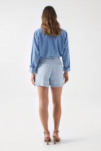 LIGHTDENIM-SHORTS MIT TASCHEN