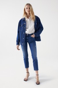 WONDER PUSH UP-JEANS, CROPPED SLIM-PASSFORM, MIT RISSEN