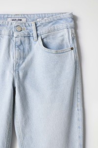 TRUE SLIM LEG LOW RISE JEANS