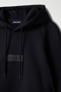 HOODIE COM DETALHE DE BRANDING