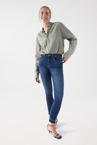 FAITH PUSH IN-JEANS, CROPPED SLIM-PASSFORM MIT AUSGELASSENEM SAUM