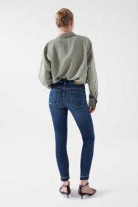 CROPPED SLIM FAITH PUSH IN JEANS WITH FRAYED HEM